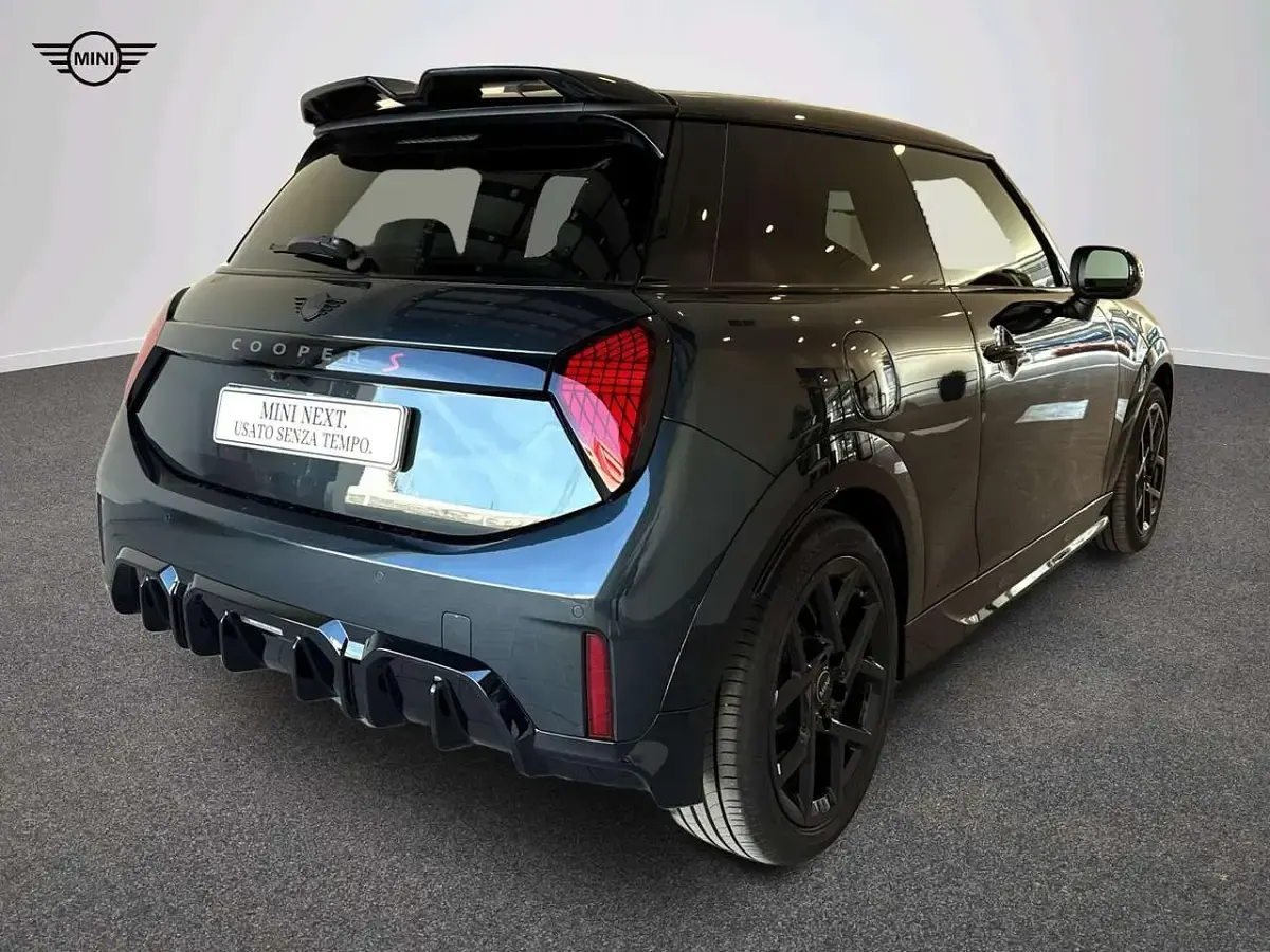 Usata Mini John Cooper Works 204 CV (150 kW) 2025 Grigio Utilitaria