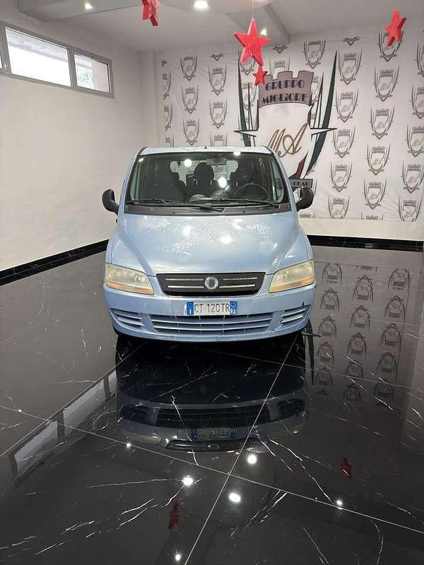 Usata Fiat Multipla Dynamic 92 CV (67 kW) 2005 Blu Monovolume