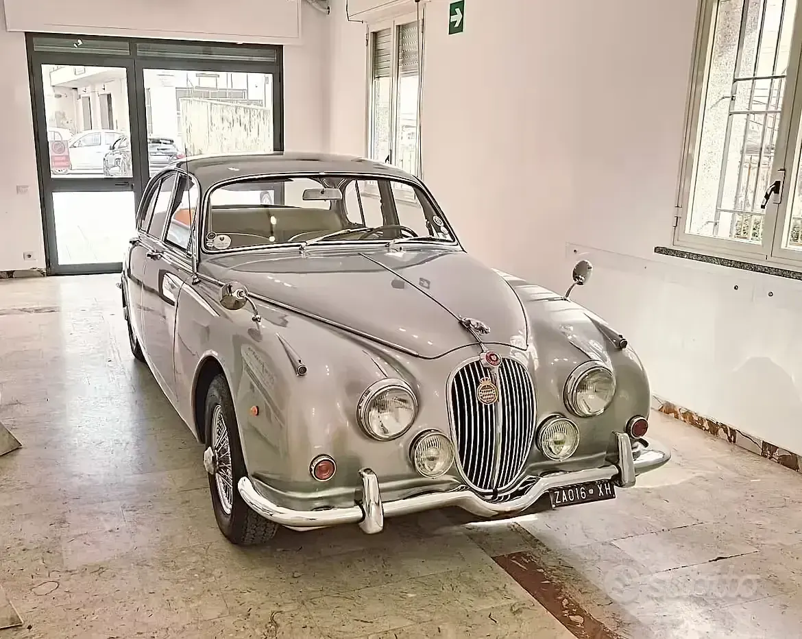 Usata Jaguar MK II 209 CV (153 kW) 1960 Grigio Berlina