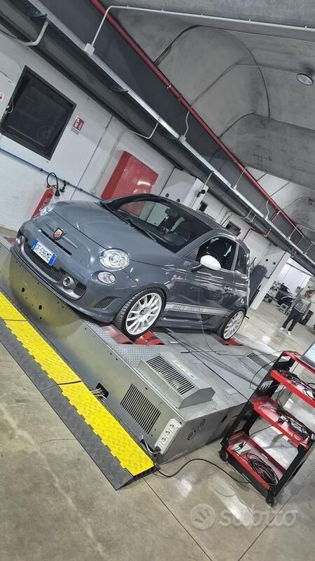 Grigio Usata 2015 Abarth 595 Competizione Due volumi | 14.000 € (Buon prezzo) - Immagine 1/4