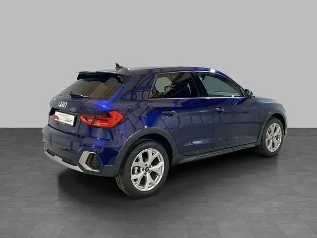 Usata Audi A1 Business 116 CV (85 kW) 2026 Blu navarra metallizzato SUV