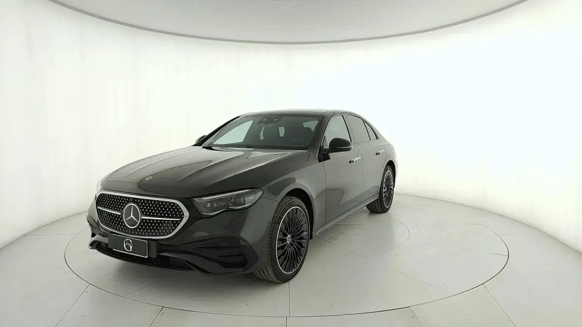 Usata Mercedes E300 AMG Line Premium Plus 197 CV (144 kW) 2026 Berlina
