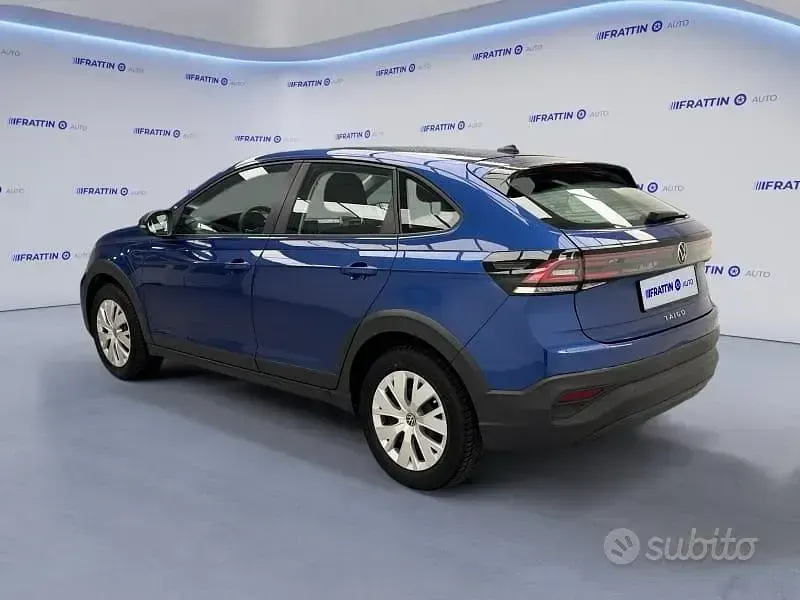 Käytetty VW Taigo Life 95 HP (69 kW) 2022 Musta Katumaasturi