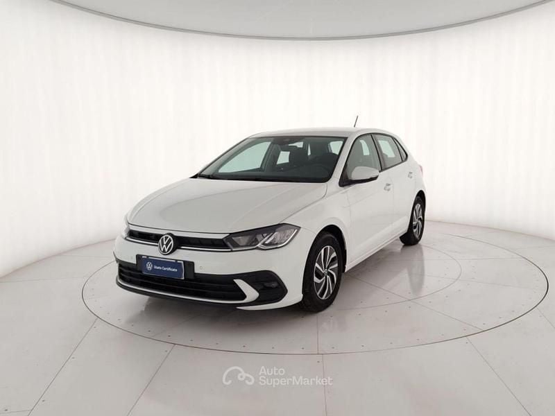 Usata VW Polo Life 95 CV (69 kW) 2023 Bianco pastello Utilitaria