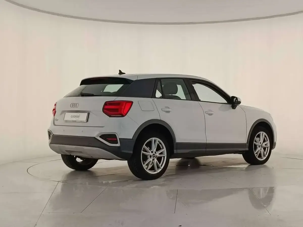 Usata Audi Q2 Admired 116 CV (85 kW) 2021 Bianco SUV