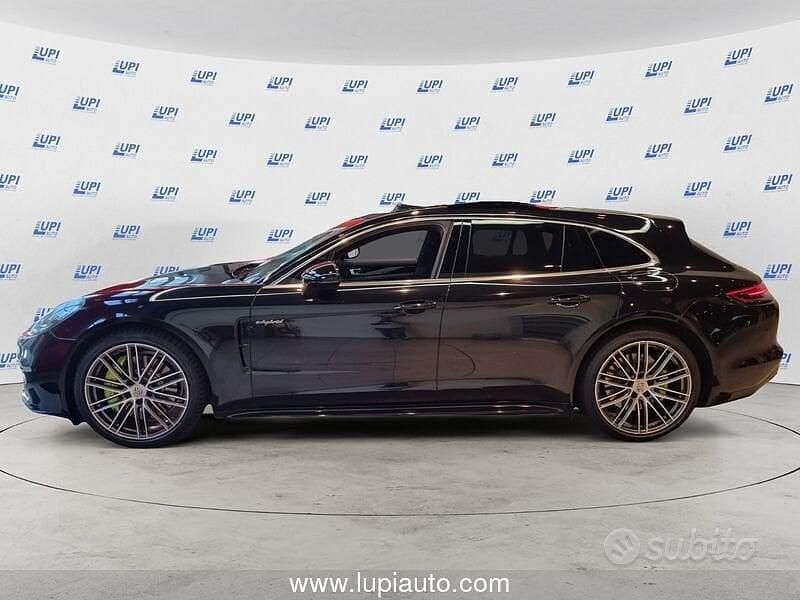 Usata Porsche Panamera S E-Hybrid Sport Turismo 330 CV (242 kW) 2018 Nero Utilitaria