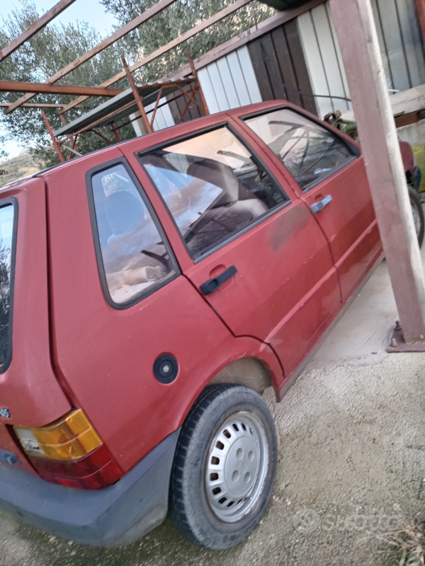 Usato 1988 Fiat Uno Benzin (900 €)