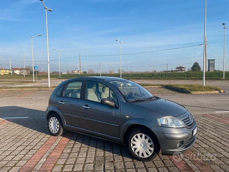 Usata Citroën C3 Exclusive 73 CV (53 kW) 2004 Grigio Berlina