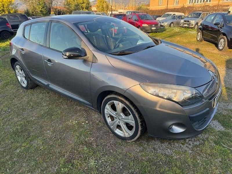 Usata Renault Mégane III 111 CV (81 kW) 2011 Gray