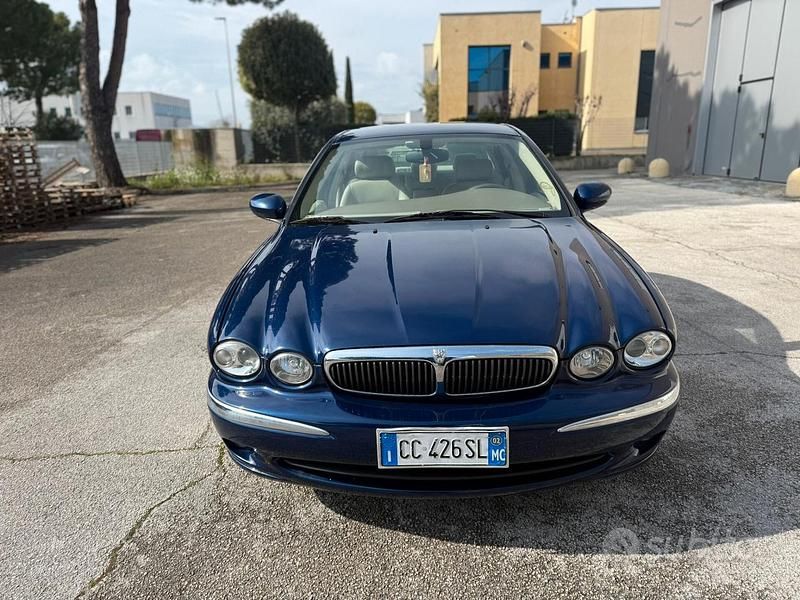 Usata Jaguar X-type 229 CV (168 kW) 2003 Blu Berlina