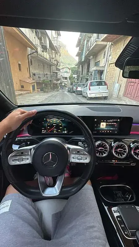 Usata Mercedes A180 Premium 116 CV (85 kW) 2019 Berlina