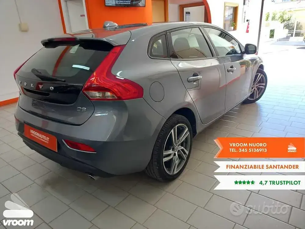 Usata Volvo V40 Business Edition 120 CV (88 kW) 2019 Berlina