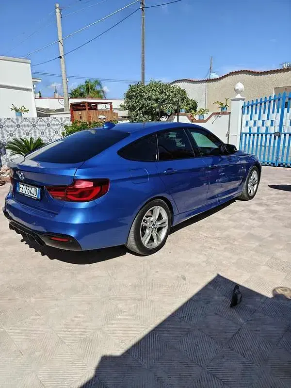Usata BMW 318 M Sport 150 CV (110 kW) 2019 Bluazzurro Berlina
