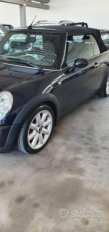 Usata Mini Cooper Cabriolet 116 CV (85 kW) 2005 Blu Cabrio