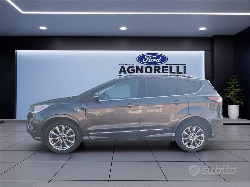 Usata Ford Kuga Vignale 150 CV (110 kW) 2017 Grigio SUV