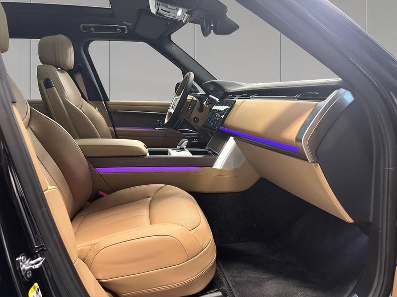 Nuova Land Rover Range Rover HSE 460 CV (338 kW) 2025 Santorini black SUV