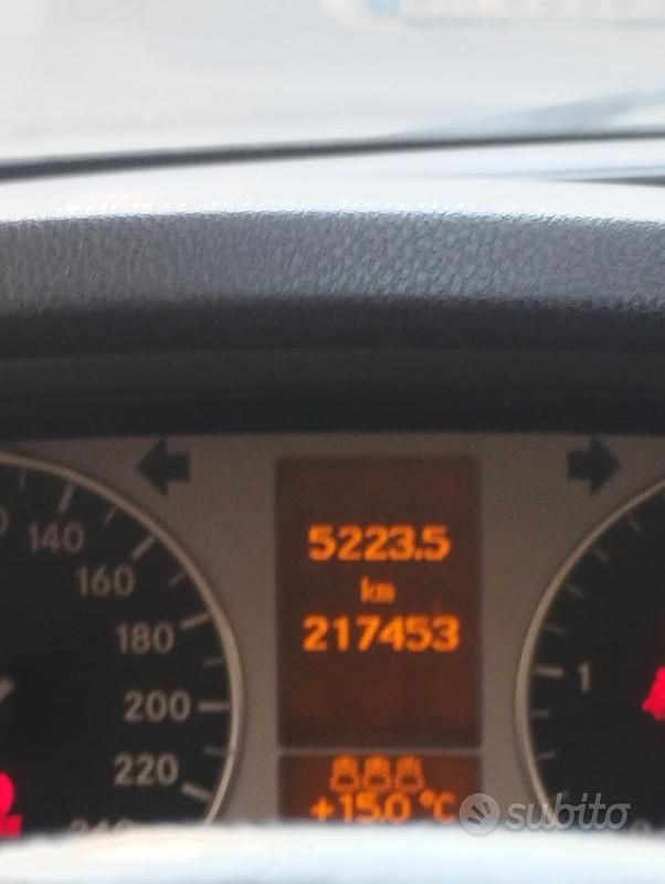 Usata Mercedes B200 136 CV (100 kW) 2007 Grigio Monovolume