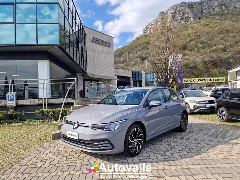 Brugt VW Golf VIII Life 150 HK (110 kW) 2022 Hatchback