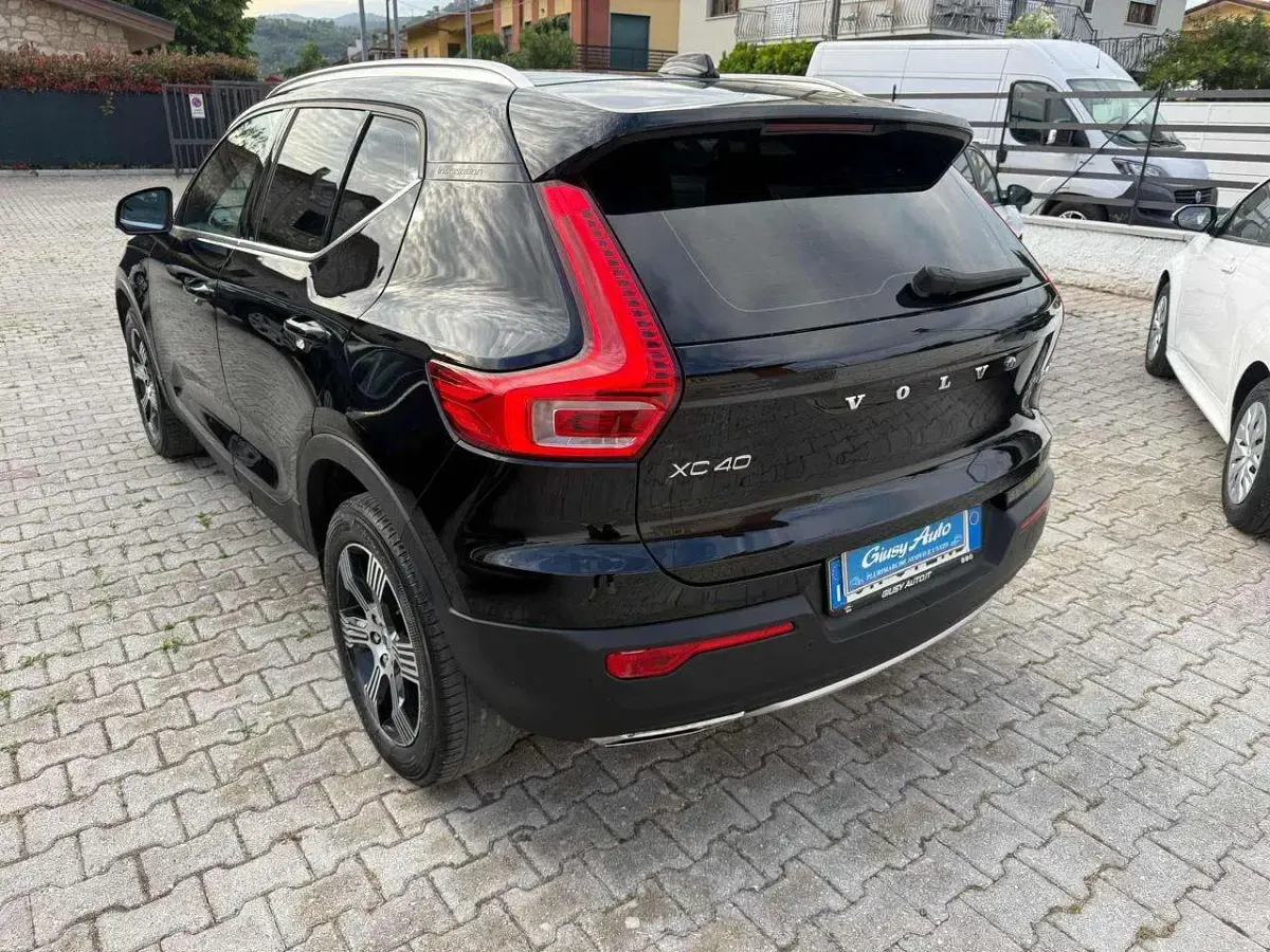 Usata Volvo XC40 Inscription 150 CV (110 kW) 2020 Nero SUV