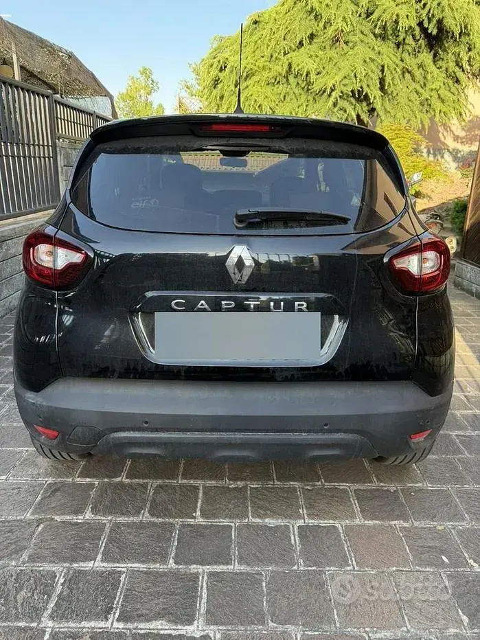 Usata Renault Captur 90 CV (66 kW) 2019 Nero SUV