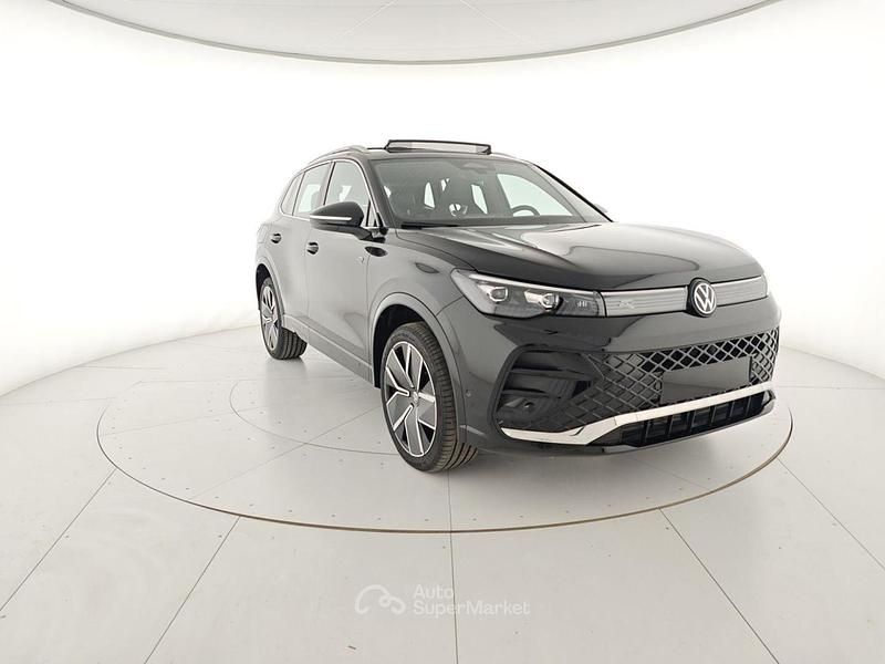 Usata VW Tiguan R-line Plus 193 CV (141 kW) 2026 SUV