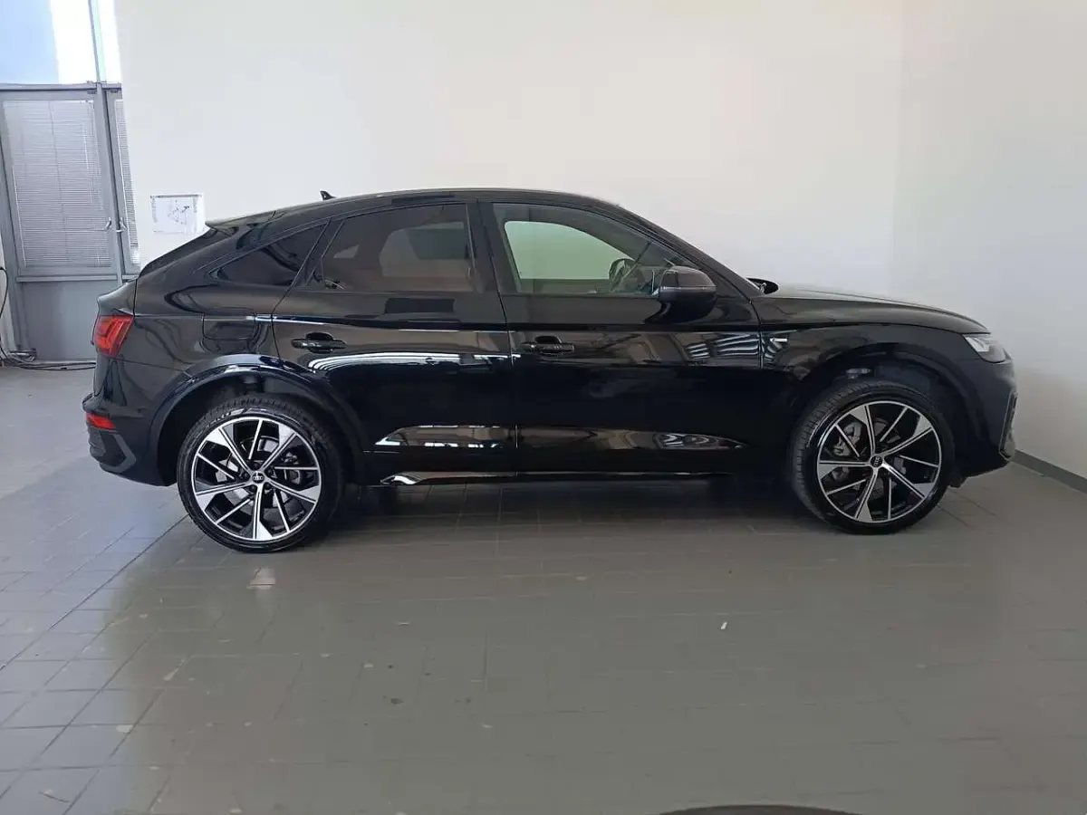 Usata Audi Q5 Sportback Ambiente 204 CV (150 kW) 2023 Nero SUV