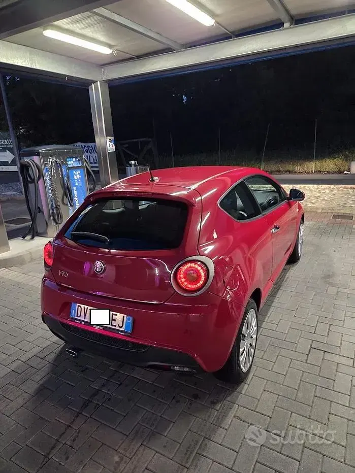Usata Alfa Romeo MiTo 79 CV (58 kW) 2009 Rosso Utilitaria