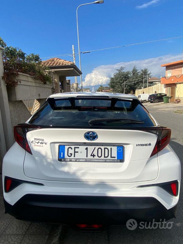 Usata Toyota C-HR 98 CV (72 kW) 2021 Bianco SUV