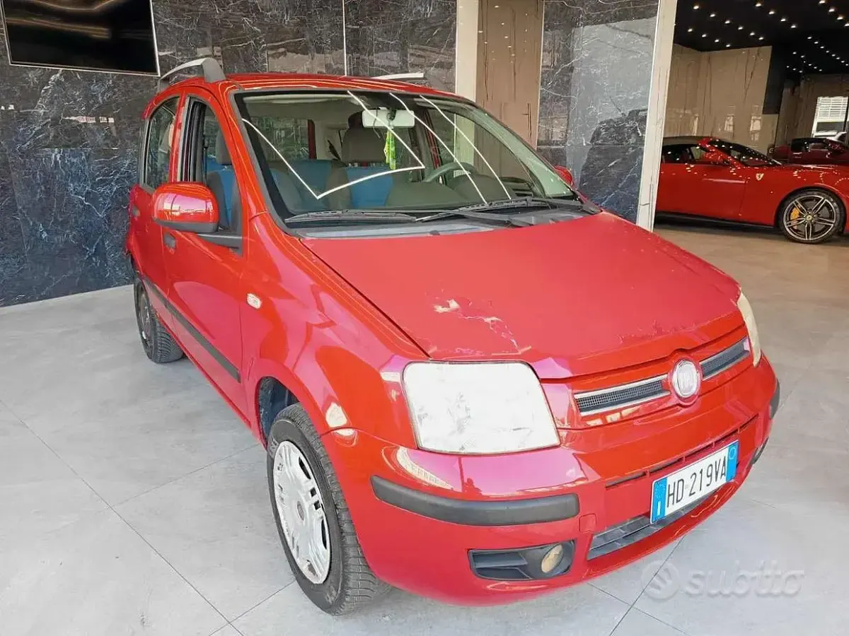 Usata Fiat Panda Dynamic 60 CV (44 kW) 2010 Rosso Utilitaria