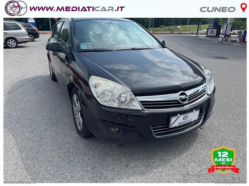Usata Opel Astra Cosmo 125 CV (91 kW) 2009 Nero Station wagon