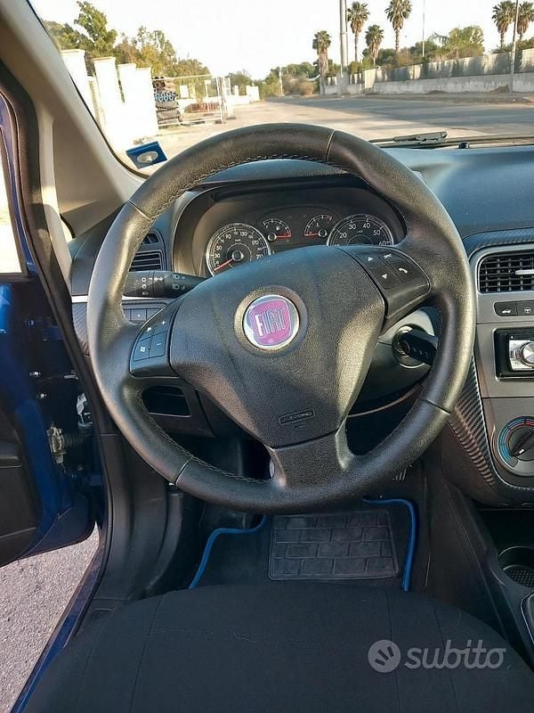 Usata Fiat Grande Punto 75 CV (55 kW) 2009 Blu Utilitaria