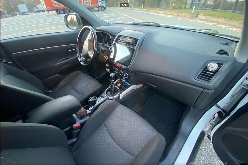 Usata Mitsubishi ASX Intense 150 CV (110 kW) 2013 Bianco SUV