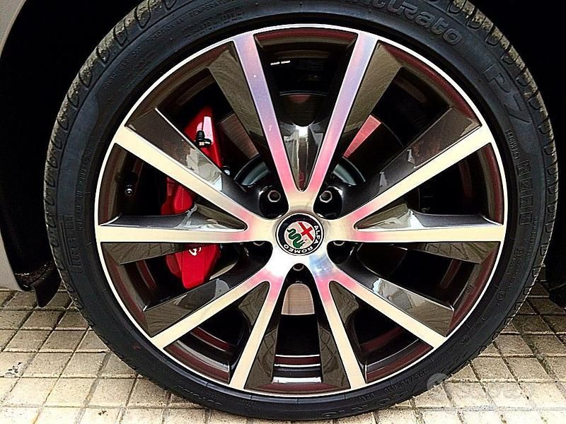 Usata Alfa Romeo Giulietta Veloce 120 CV (88 kW) 2016 Grigio Utilitaria