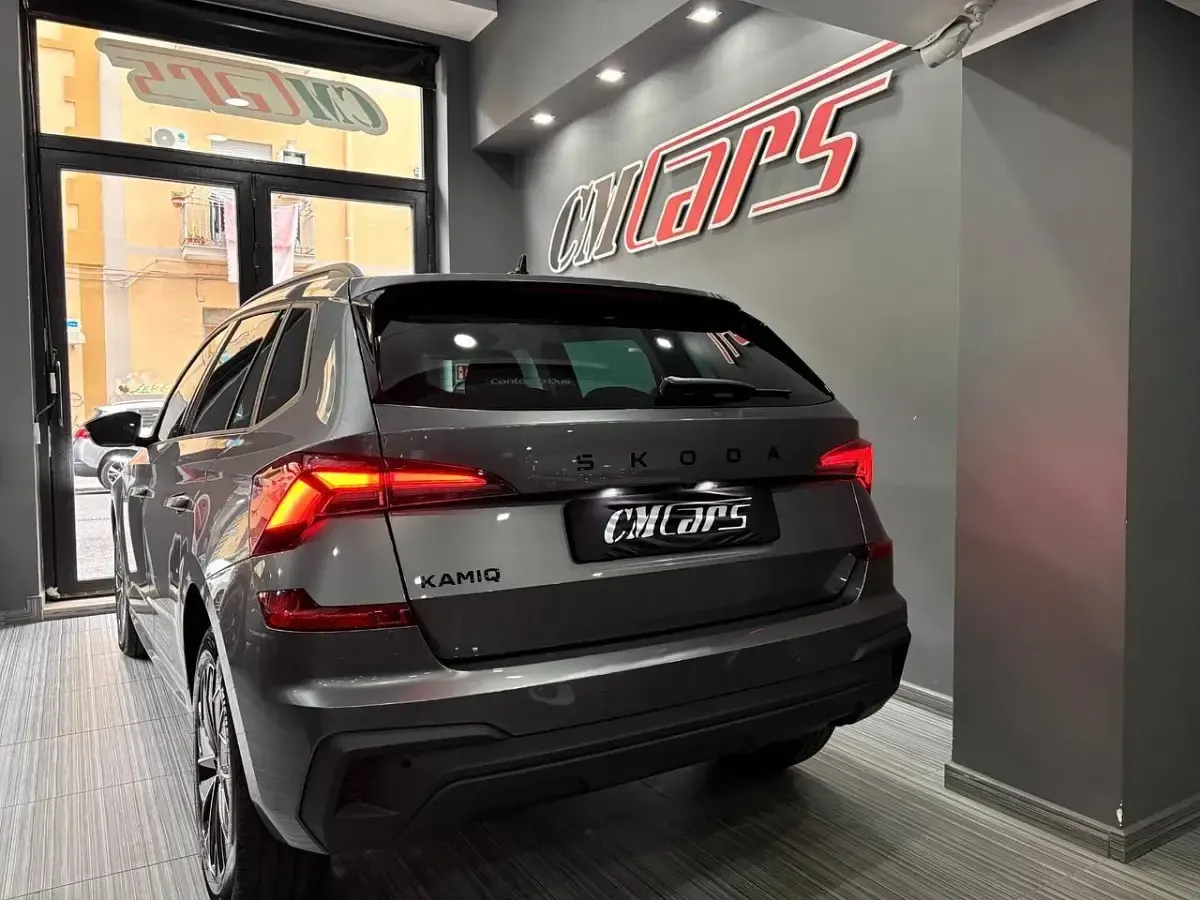 Nuova Skoda Kamiq 116 CV (85 kW) 2026 Grigio SUV