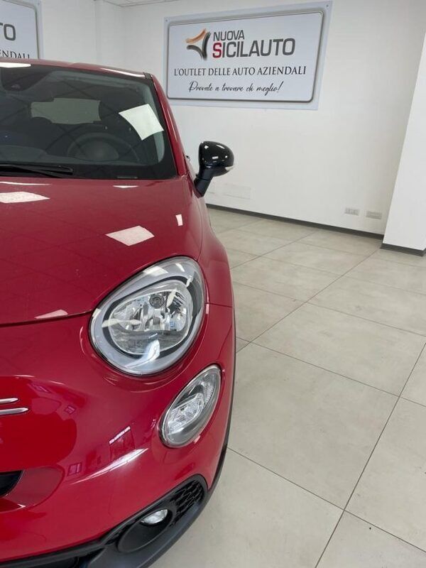 Usata Fiat 500X Club 95 CV (69 kW) 2023 Rosso pastello SUV