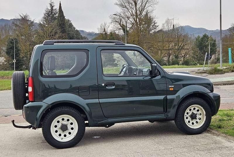 Second-hand Suzuki Jimny 86 CP (63 kW) 2008 SUV