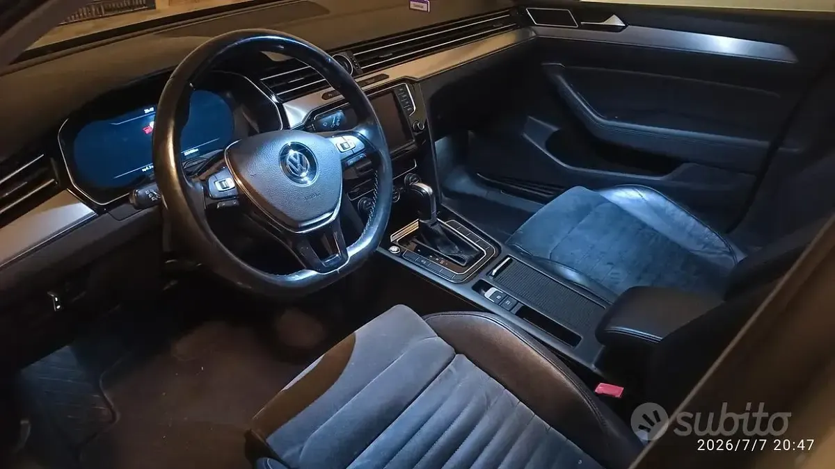 Usata VW Passat 150 CV (110 kW) 2015 Grigio Station wagon