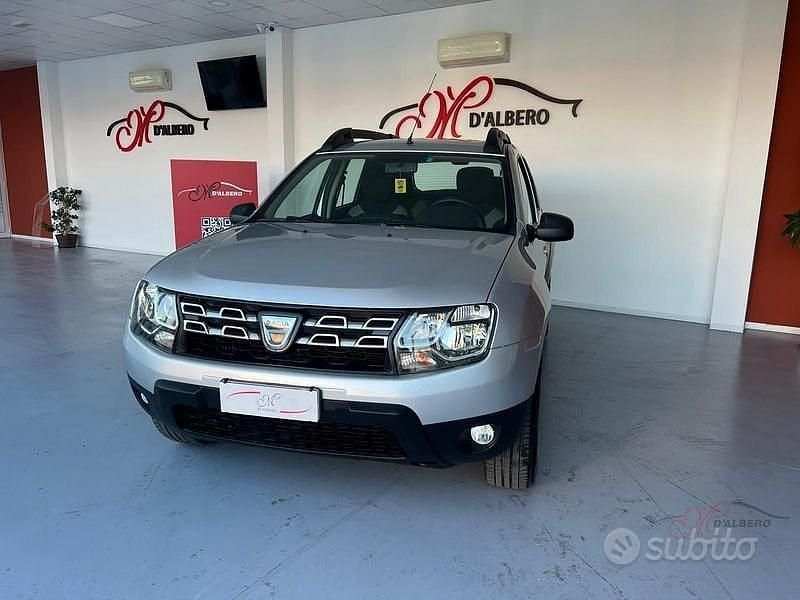 Usata Dacia Duster 110 CV (80 kW) 2017 Grigio SUV