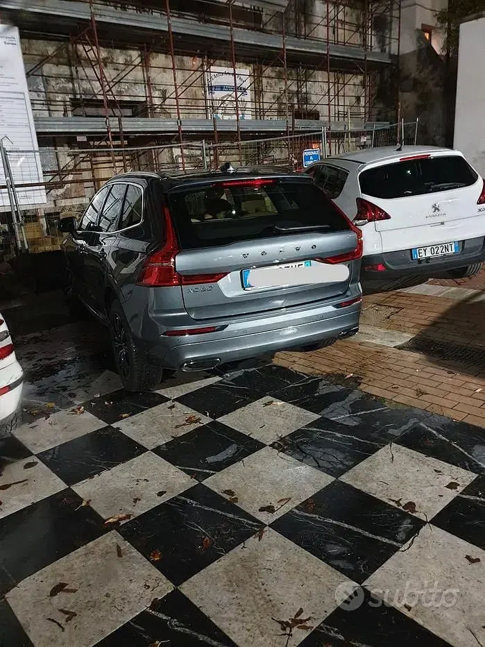 Usata Volvo XC60 190 CV (139 kW) 2019 Grigio SUV