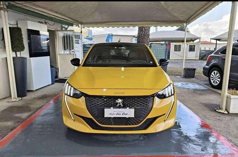 Usata Peugeot 208 GT 102 CV (75 kW) 2022 Utilitaria