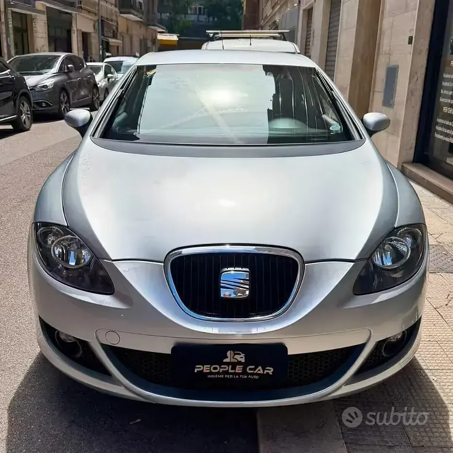 Usata Seat Leon 105 CV (77 kW) 2008 Grigio Utilitaria