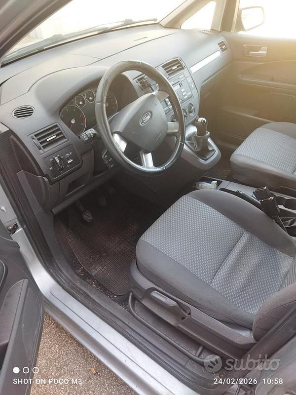 Begagnad Ford C-MAX 109 HK (80 kW) 2005 Grå Minibuss