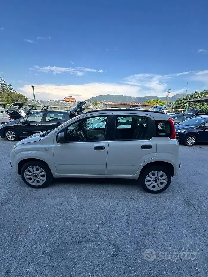 Usata Fiat Panda Easy 80 CV (58 kW) 2013 Beige Utilitaria