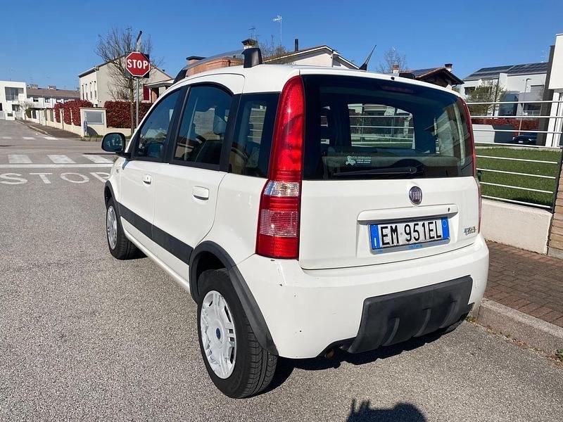 Usata Fiat Panda Classica 77 CV (56 kW) 2012 Bianco Utilitaria