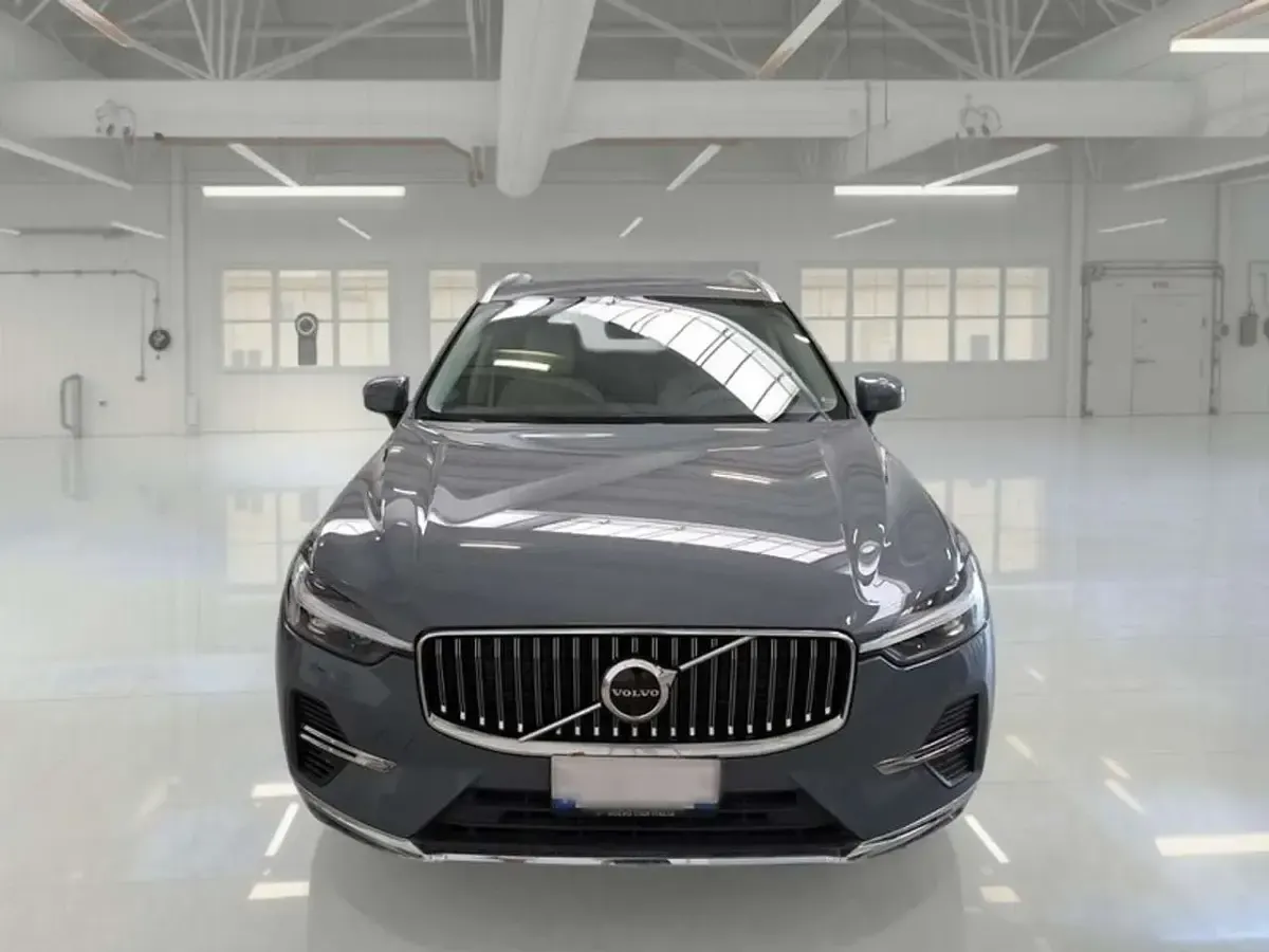 Usata Volvo XC60 Plus 253 CV (186 kW) 2023 Grigio SUV