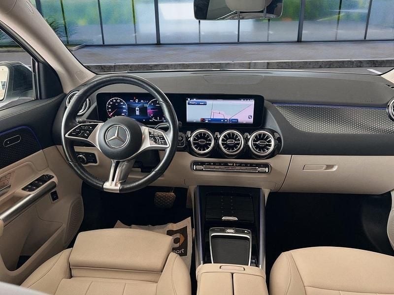 Usata Mercedes GLA180 Advanced Plus 116 CV (85 kW) 2023 Bianco polare SUV