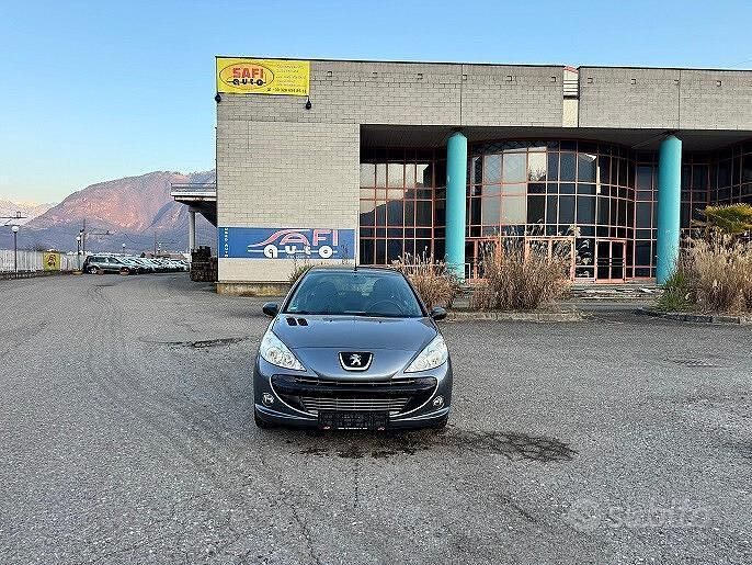 Usata Peugeot 207 Active 92 CV (67 kW) 2011 Grigio Berlina