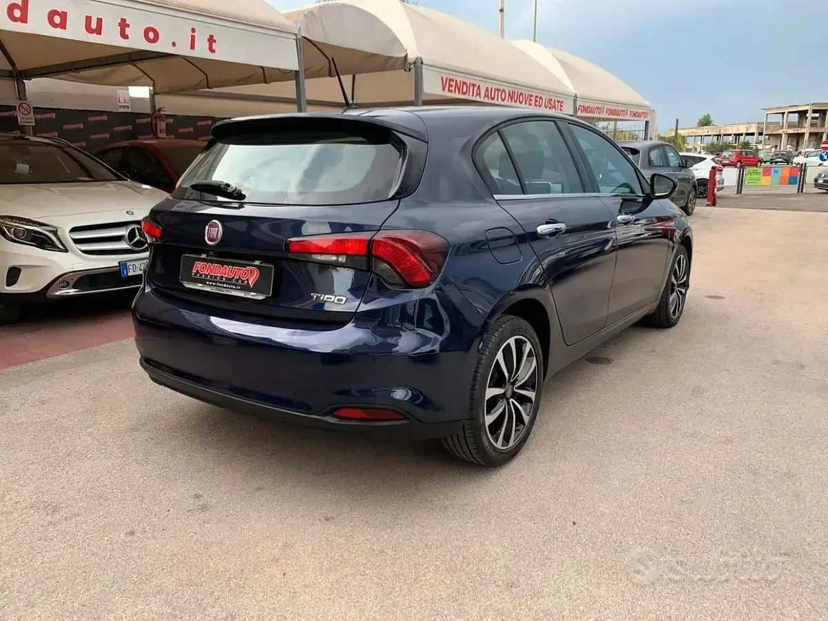 Usata Fiat Tipo Lounge 95 CV (69 kW) 2018 Bluazzurro Berlina