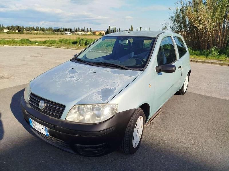 Usata Fiat Punto 60 CV (44 kW) 2005 Utilitaria