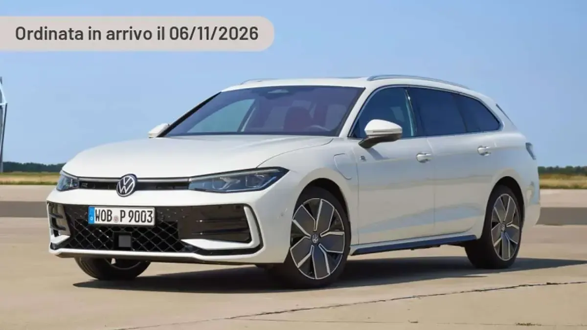Ny VW Passat R-line Plus 272 HK (200 kW) 2026 Silver Kombi